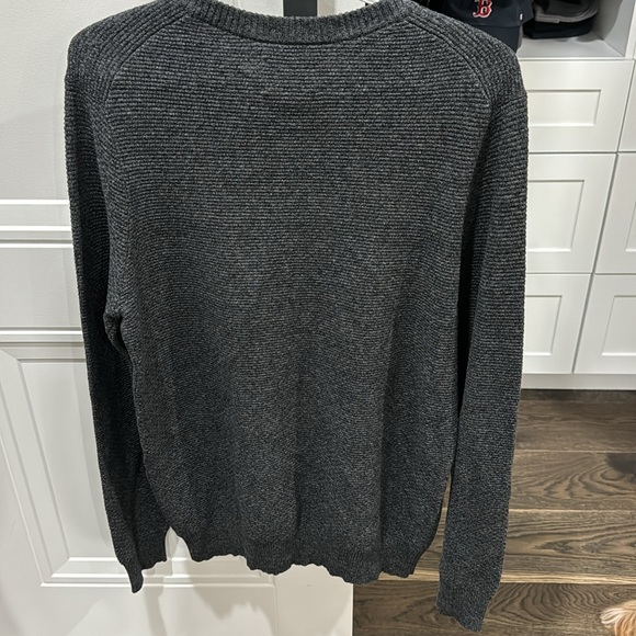 Men’s Knit Sweater - Picture 2 of 2